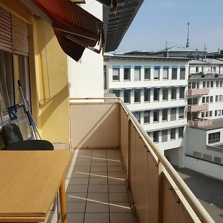 Schloss In Heart Of Apartamento *