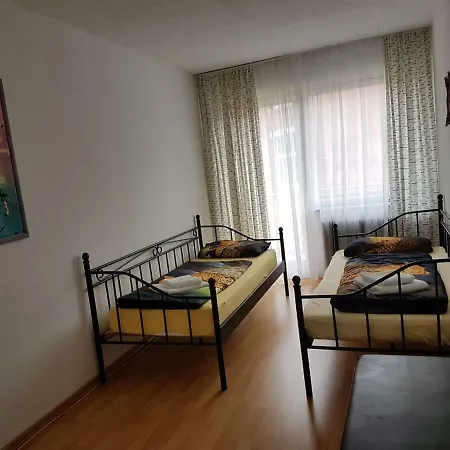 Schloss In Heart Of Apartamento